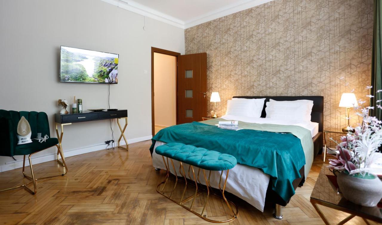 Grand Phillip Cismigiu Park Downtown Bucharest Apartment ภายนอก รูปภาพ