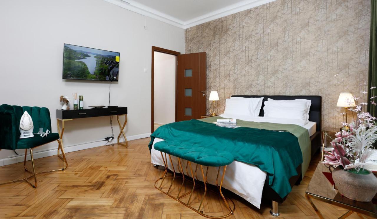Grand Phillip Cismigiu Park Downtown Bucharest Apartment ภายนอก รูปภาพ